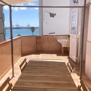 atico-con-terraza-en-alcaravaneras.in-canary-islands.com/