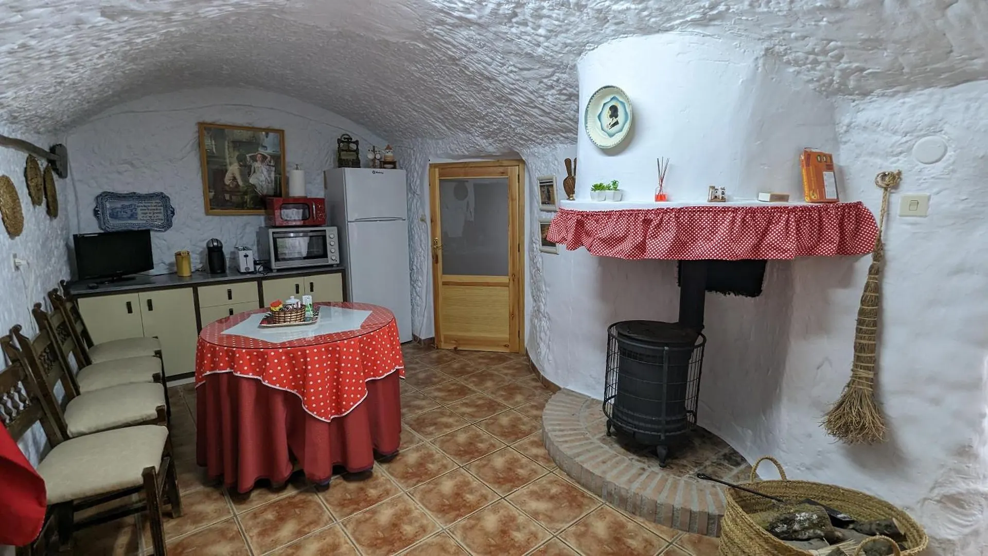 Hostal Cueva La Tita Del Pan Bacor 0*,  España